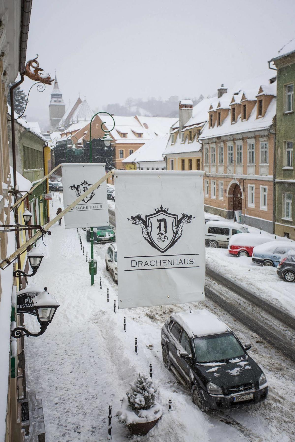 Drachenhaus Hotel Brasov Exterior photo