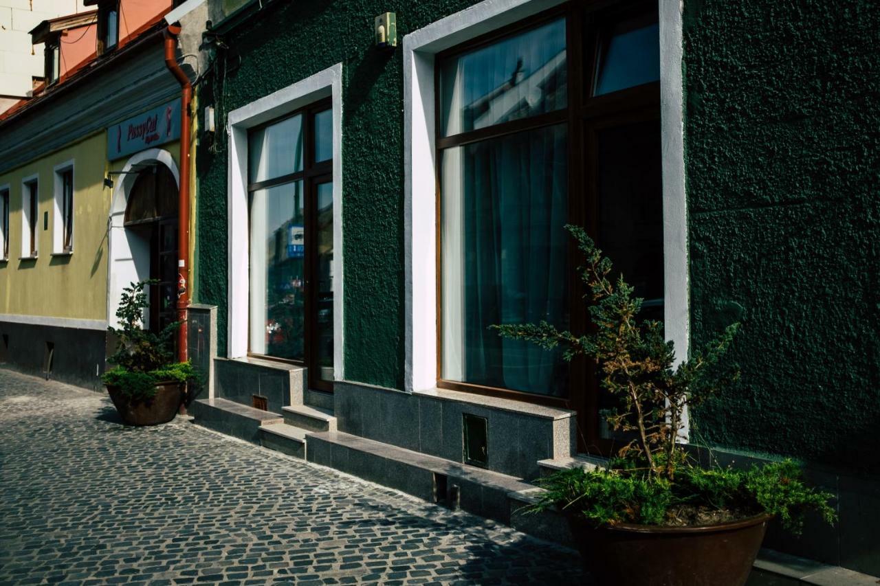 Drachenhaus Hotel Brasov Exterior photo